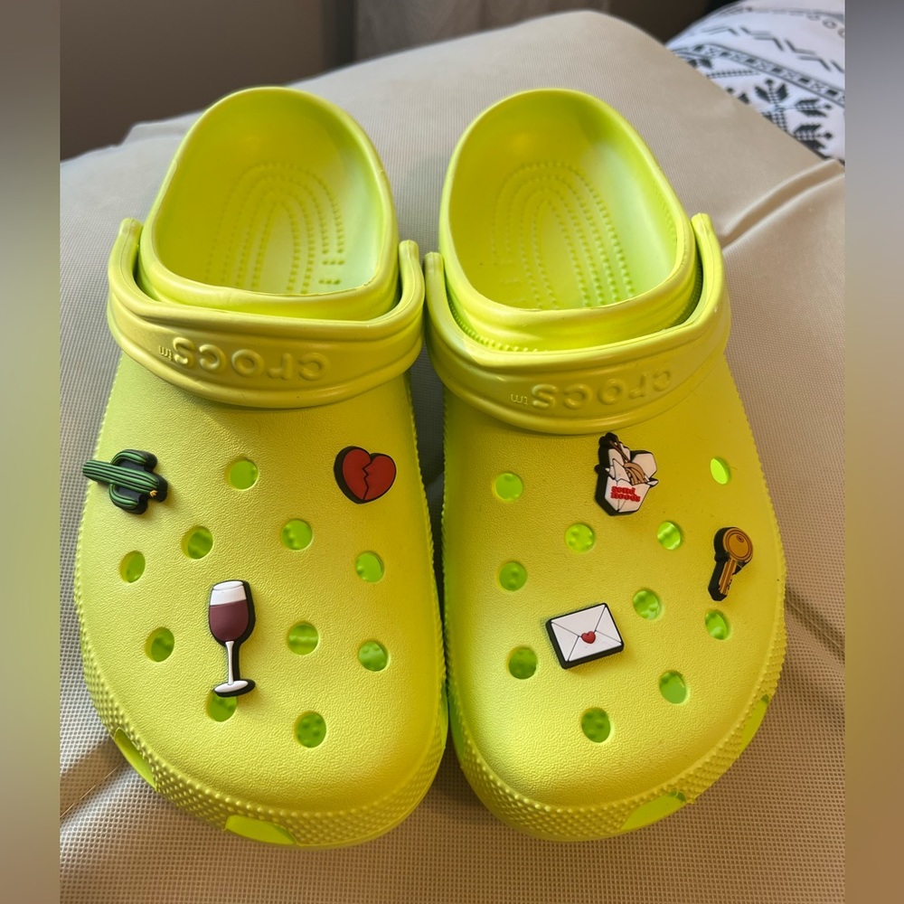 Classic Crocs- Citrus green- Brand new- Size W11-M9